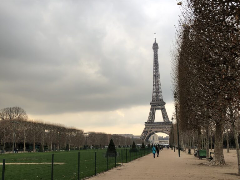 eiffel tower paris
